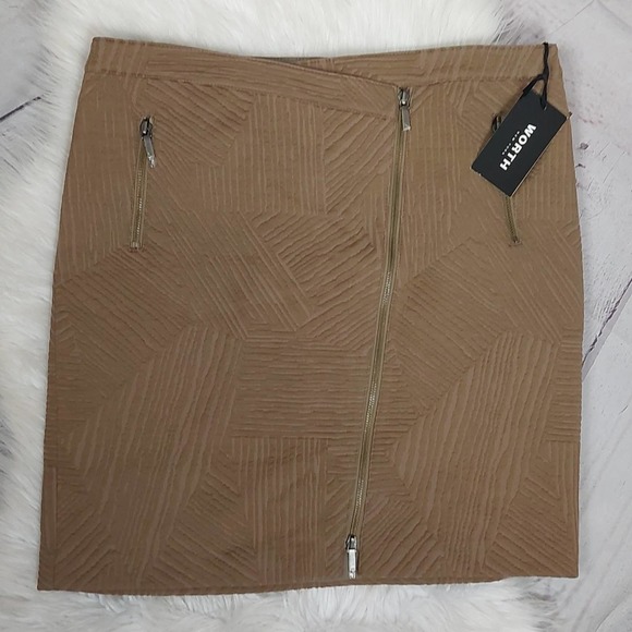 Worth Dresses & Skirts - NWT Worth New York jacquard zip slim skirt